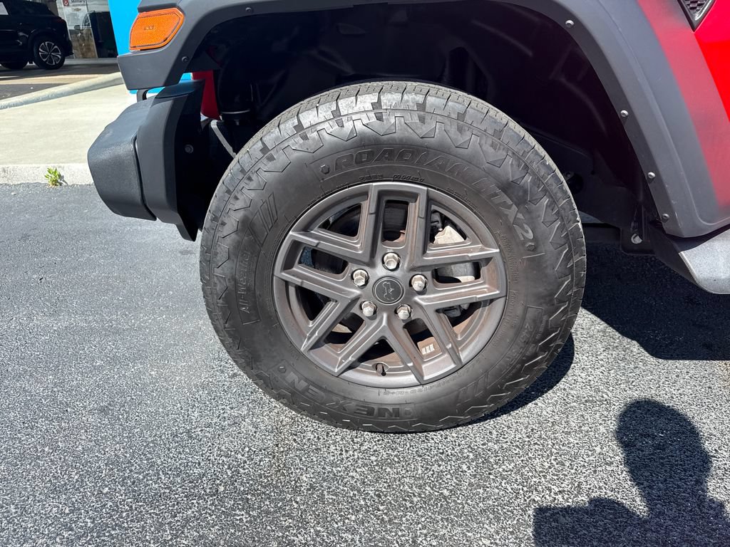 Used 2024 Jeep Wrangler Unlimited Sport AWD/4WD image 41