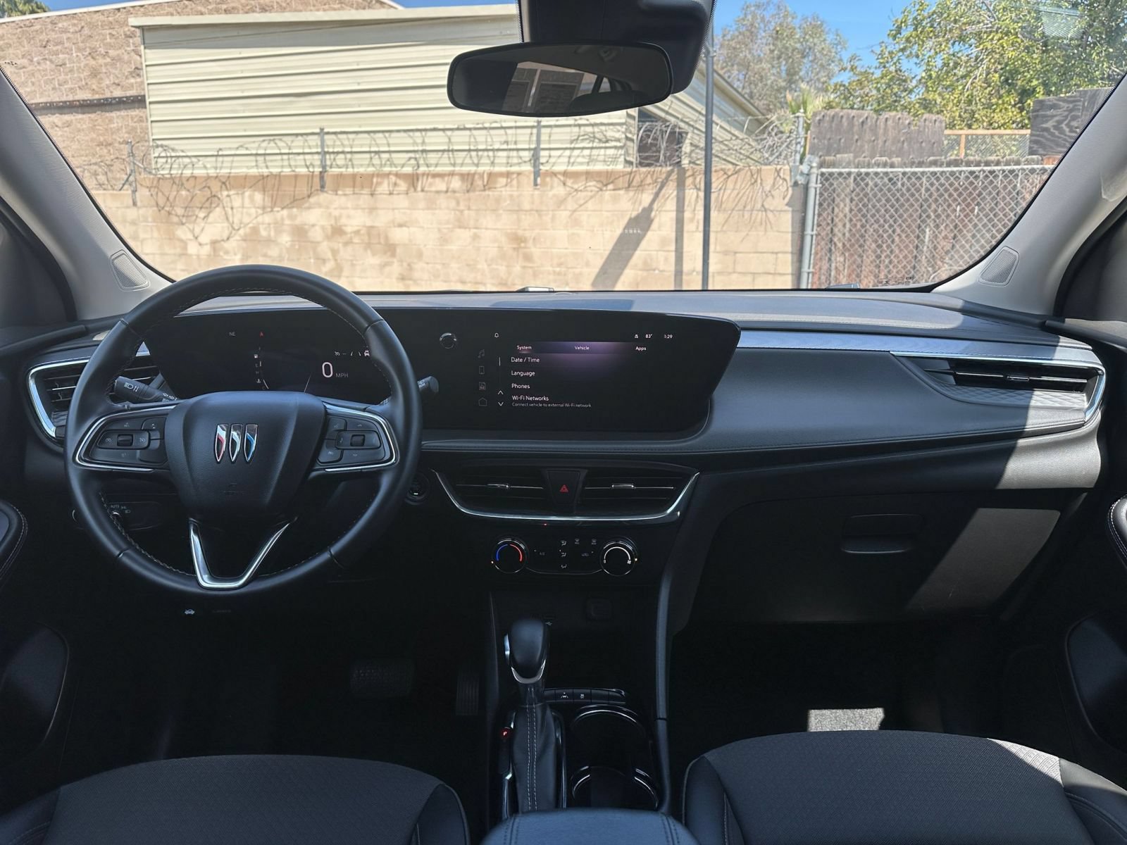 Used 2025 Buick Encore GX Preferred FWD image 31