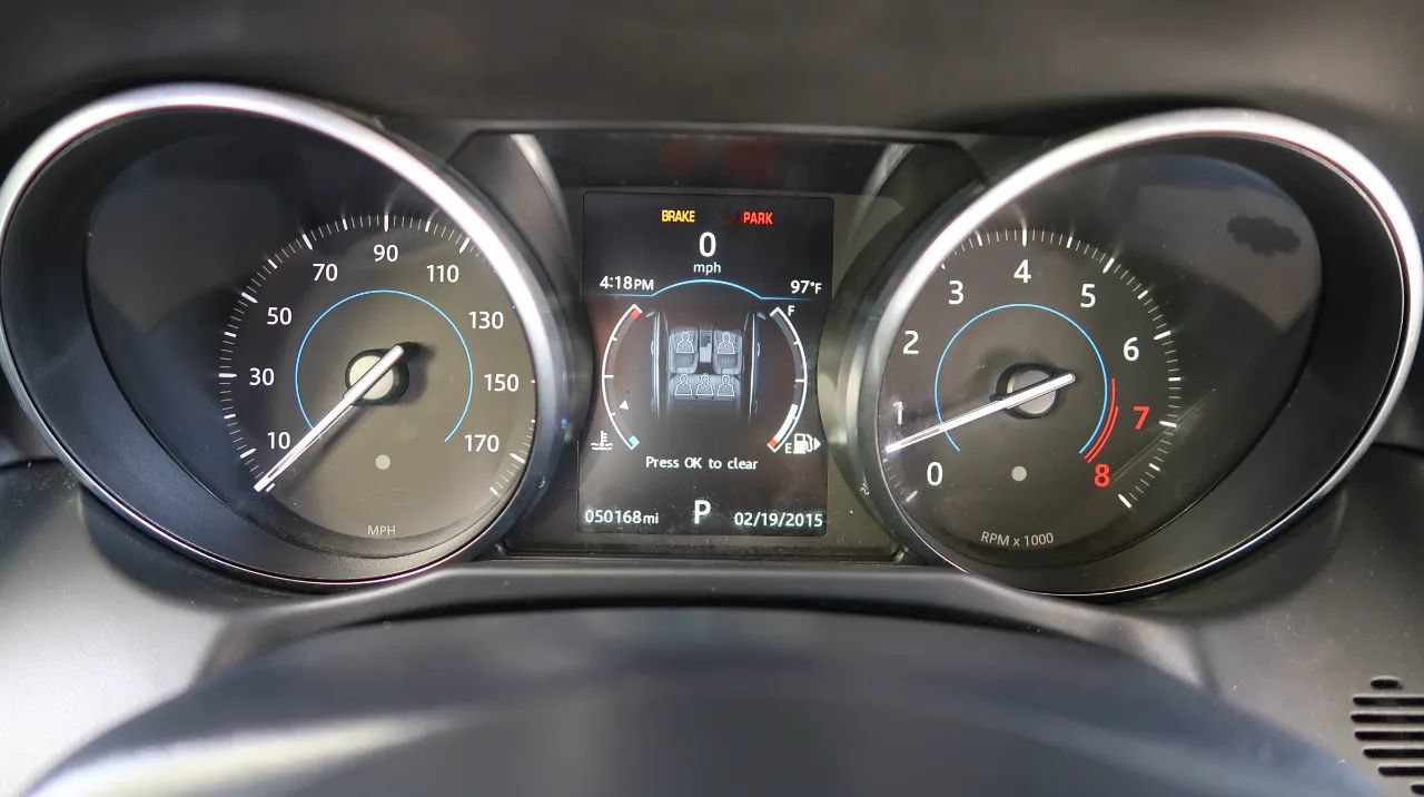 Used 2017 Jaguar XF Prestige RWD image 38