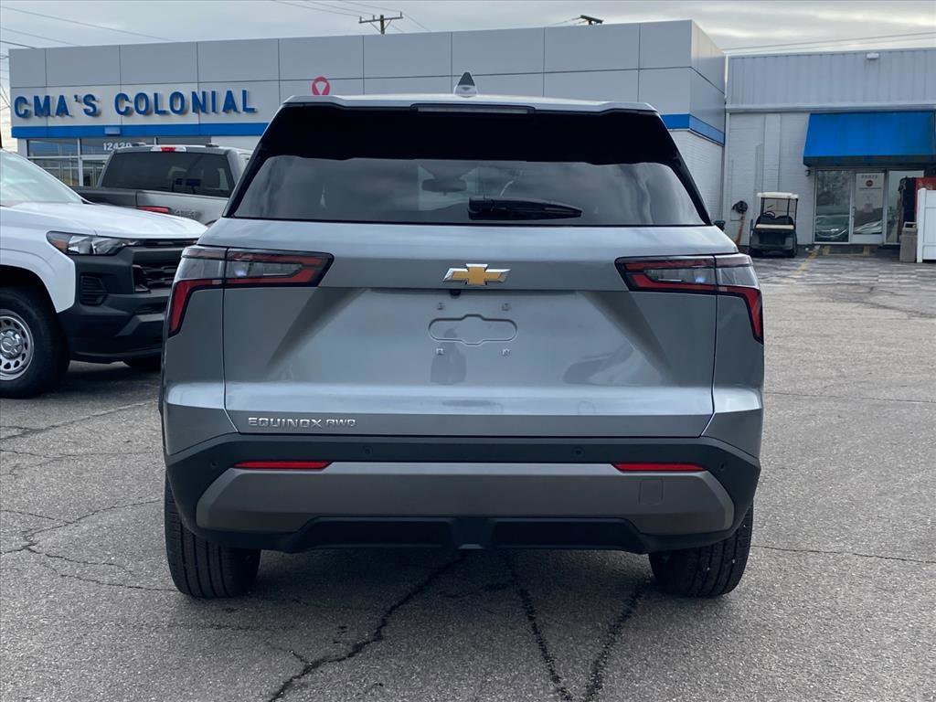 New 2026 Chevrolet Equinox LT w/ Convenience Package II image 4