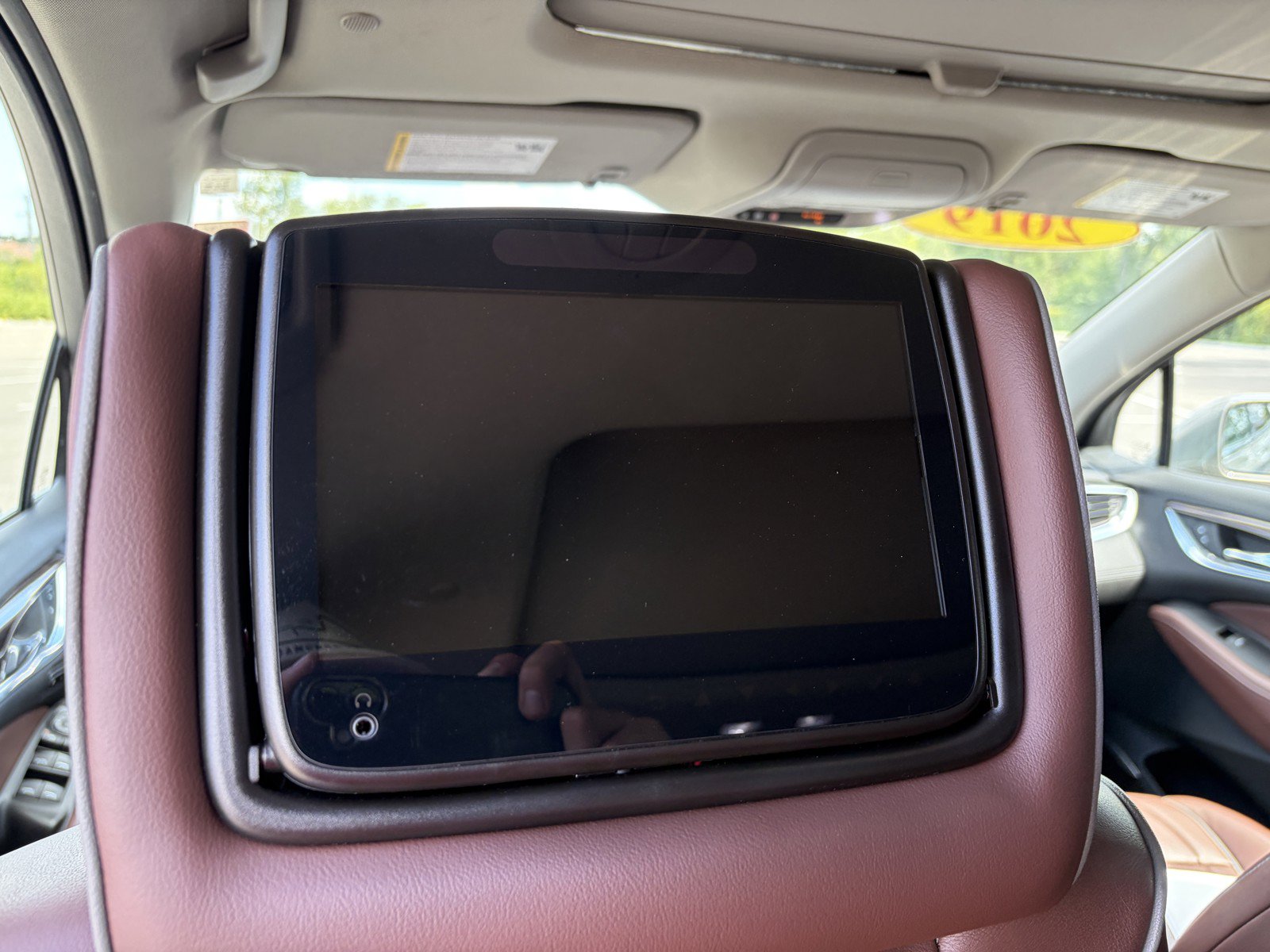 Used 2019 Buick Enclave Avenir w/ Avenir Technology Package AWD/4WD image 11