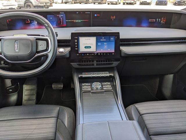 Used 2025 Lincoln Nautilus Reserve w/ Jet Appearance Package image 16