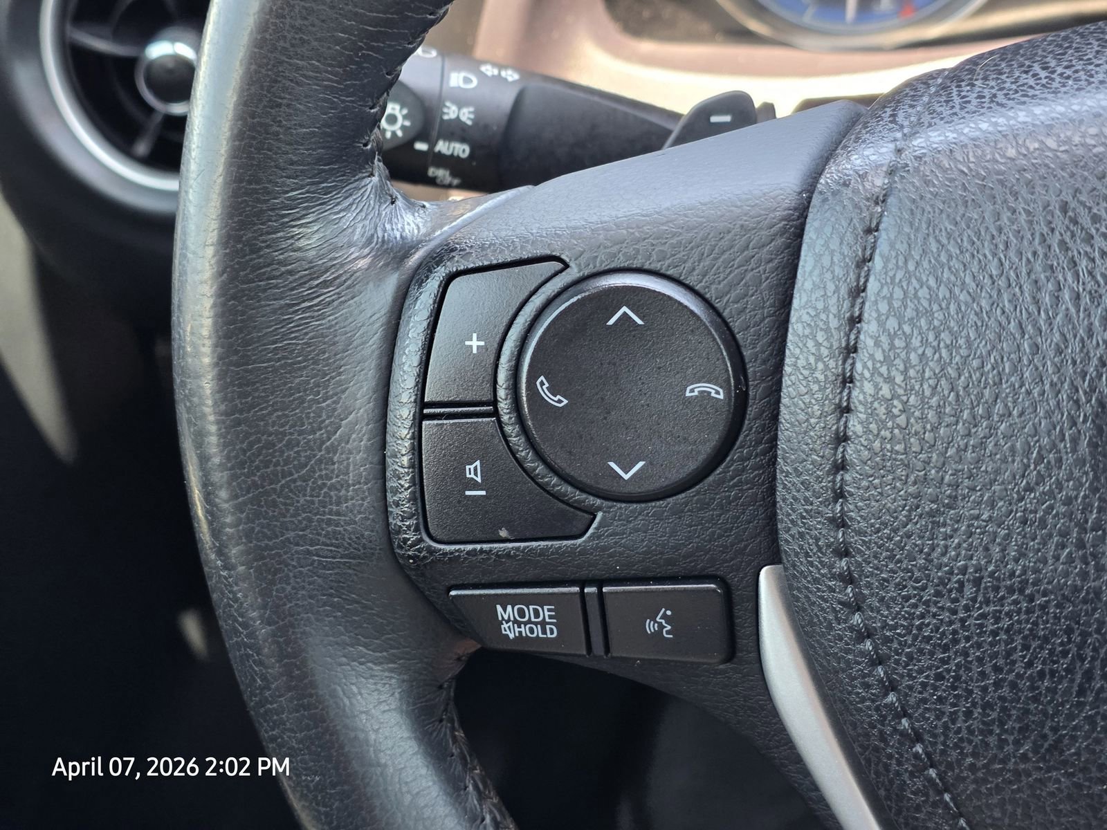 Used 2019 Toyota Corolla SE w/ Carpet Mat Package (TMS) FWD image 27