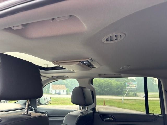 Used 2018 Chevrolet Suburban LT AWD/4WD image 21