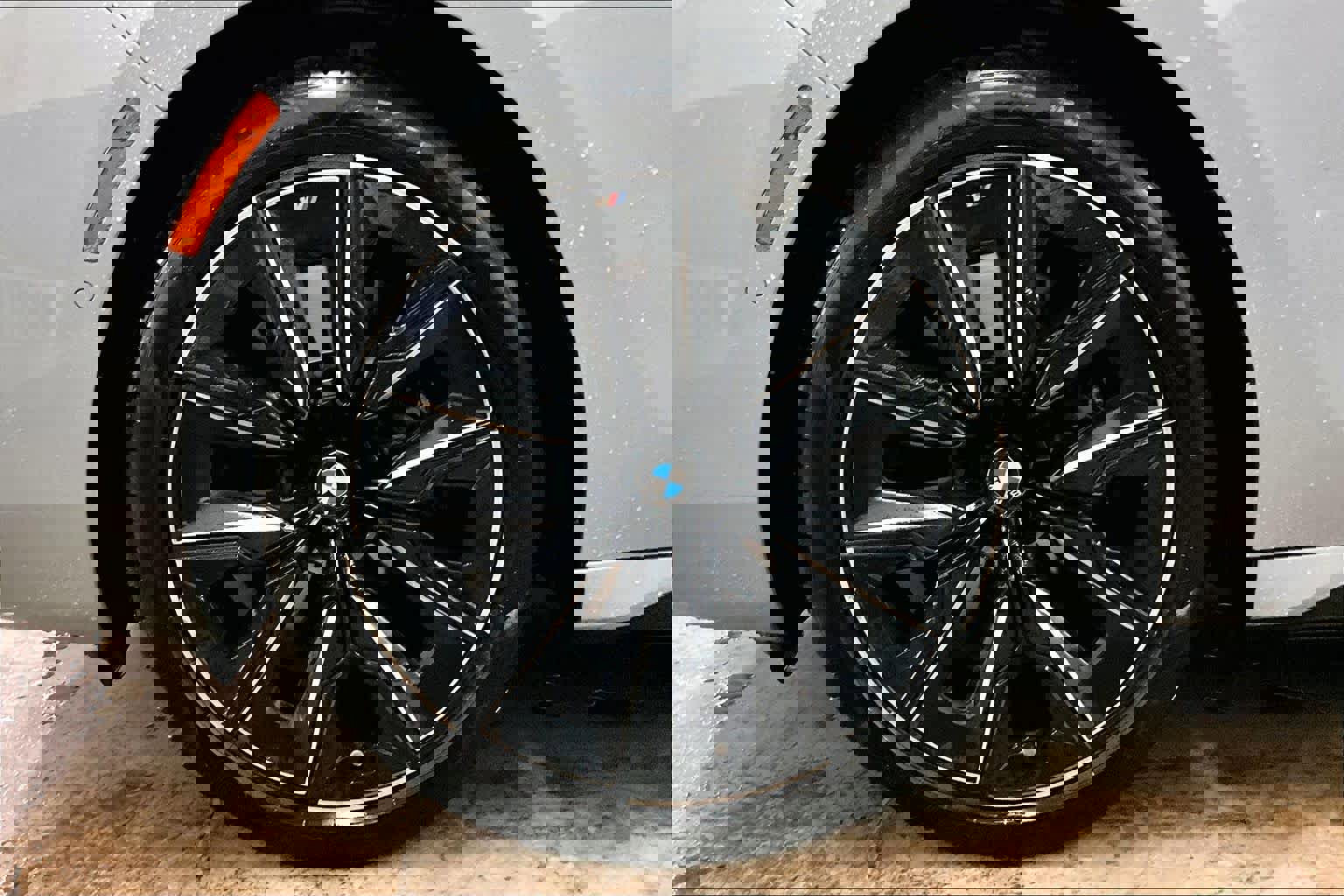 Used 2025 BMW 760i xDrive image 12