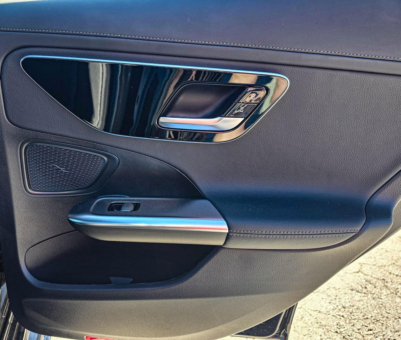 New 2026 Mercedes-Benz C 300 4MATIC Sedan image 31
