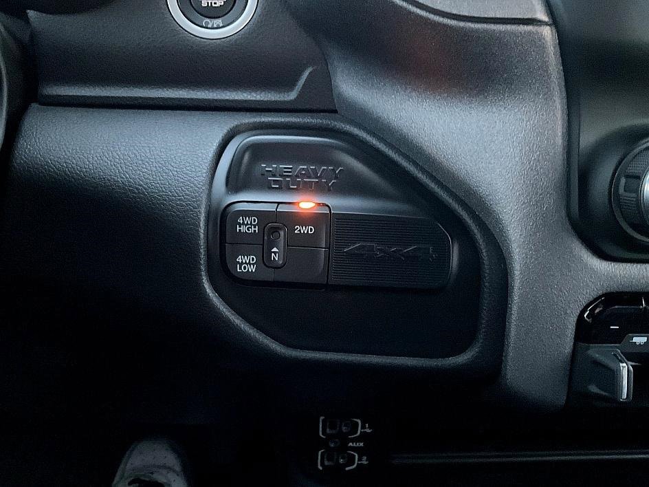 Used 2024 RAM 3500 Tradesman w/ Chrome Appearance Group image 20