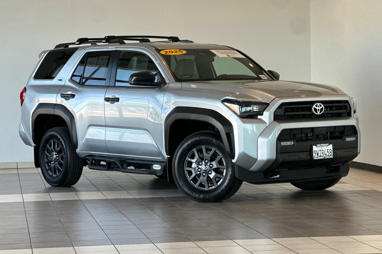Certified 2025 Toyota 4Runner SR5 AWD/4WD image 2