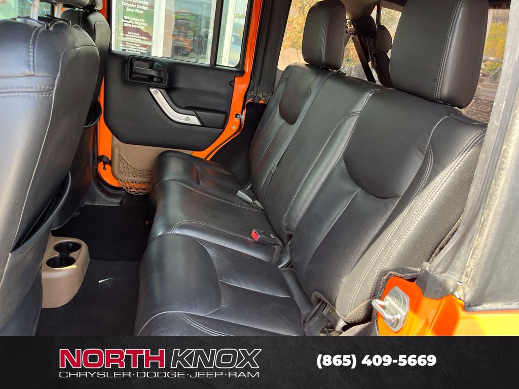 Used 2013 Jeep Wrangler Unlimited Rubicon w/ Connectivity Group AWD/4WD image 15