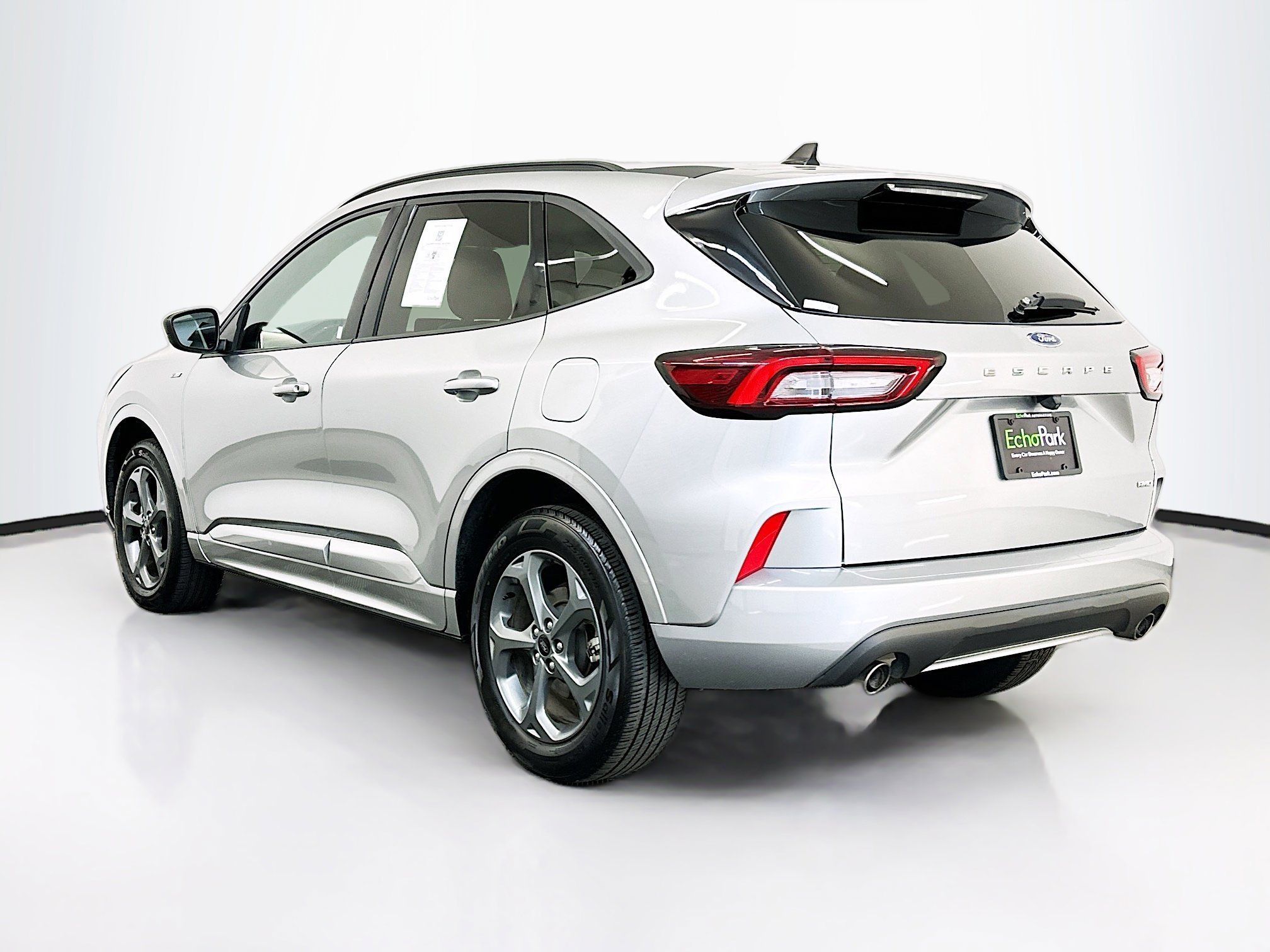 Used 2024 Ford Escape ST-Line image 5