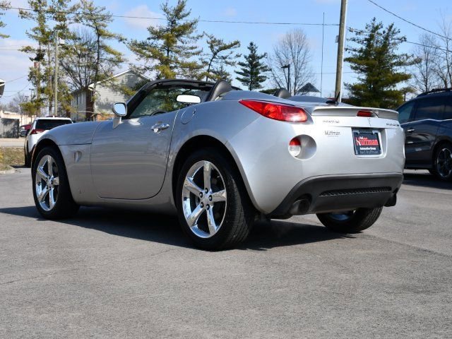 Used 2008 Pontiac Solstice GXP w/ Premium Package image 5