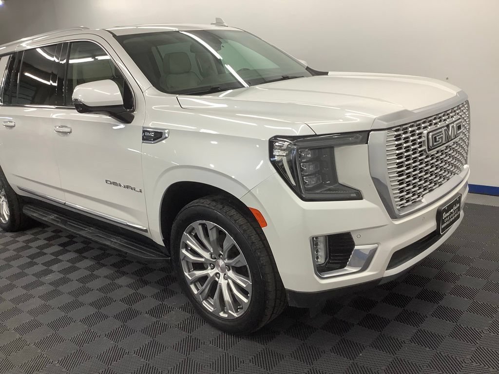 Used 2022 GMC Yukon XL Denali AWD/4WD image 27