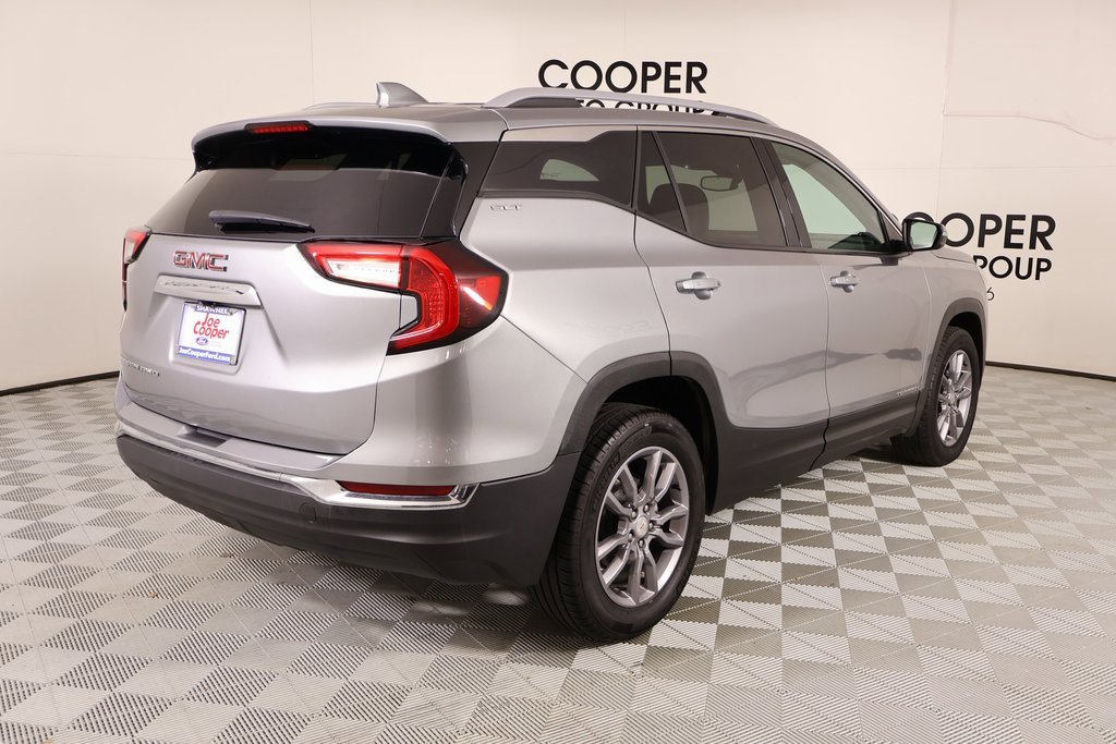Used 2024 GMC Terrain SLT image 20