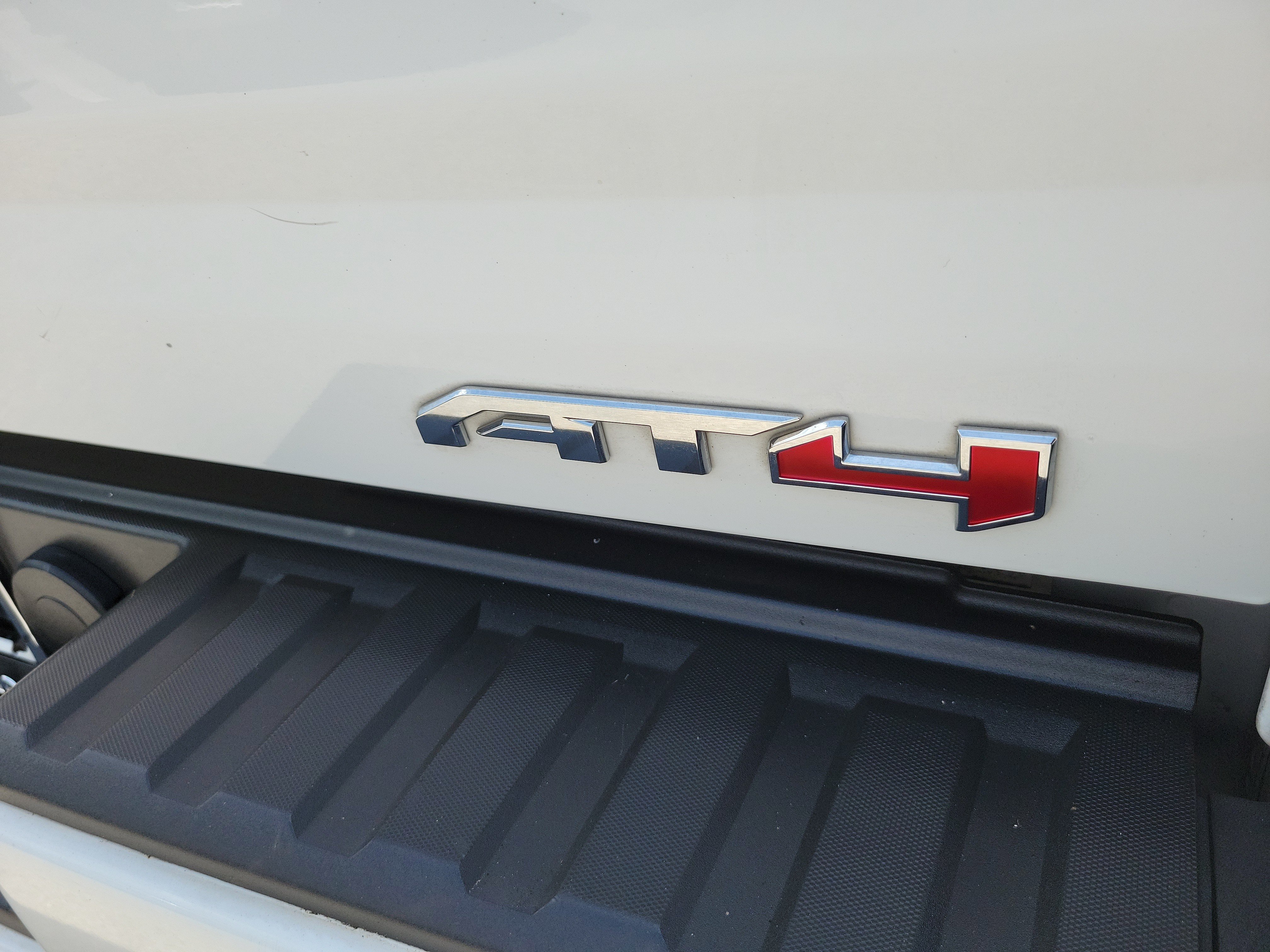 Used 2021 GMC Canyon AT4 w/ Trailering Package AWD/4WD image 9
