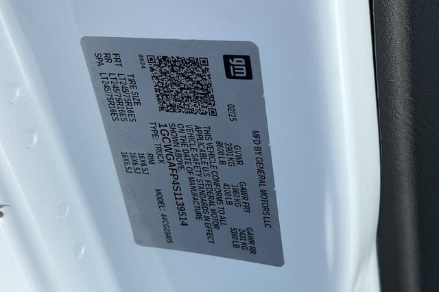 Used 2025 Chevrolet Express 2500 w/ Driver Convenience Package RWD image 37