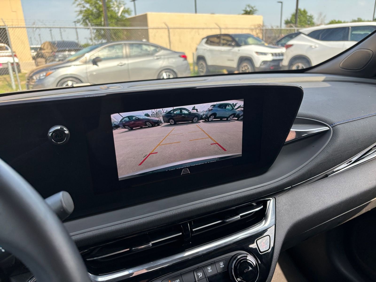 Used 2025 Buick Envista Sport Touring FWD image 22