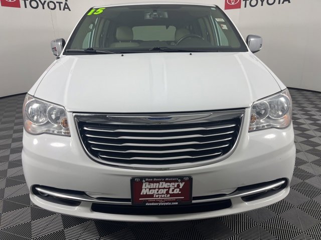 Used 2015 Chrysler Town & Country Touring-L w/ Driver Convenience Group image 22