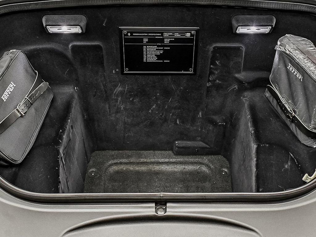 Used 2020 Ferrari F8 Tributo image 39