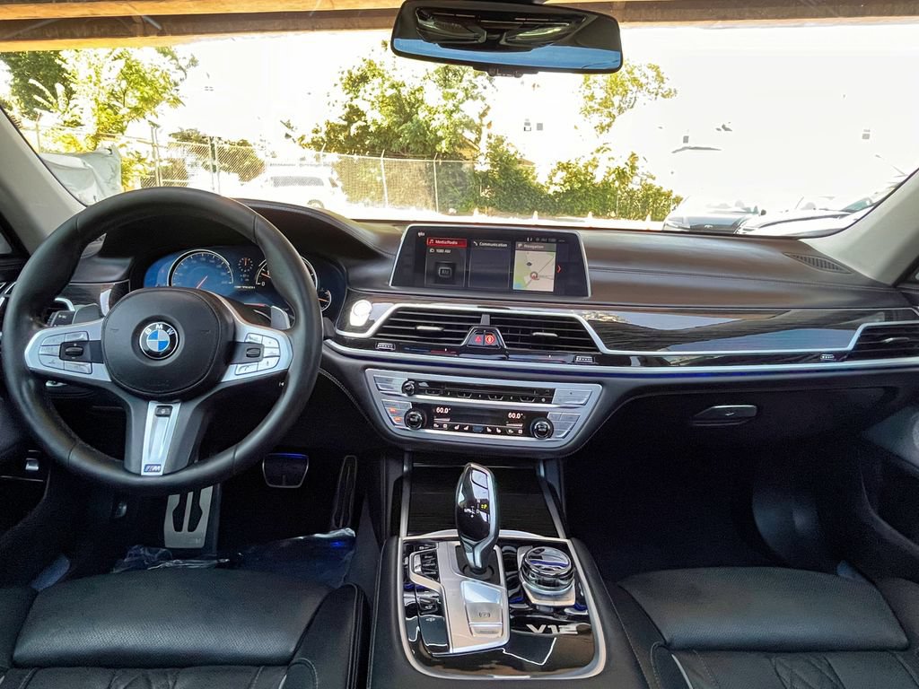 Used 2018 BMW M760i xDrive w/ Luxury Rear Seating Package AWD/4WD image 22