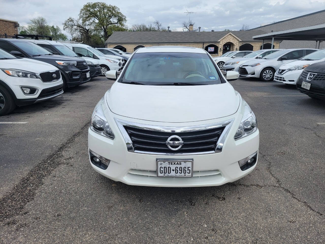 Used 2015 Nissan Altima 2.5 SL w/ Technology Package