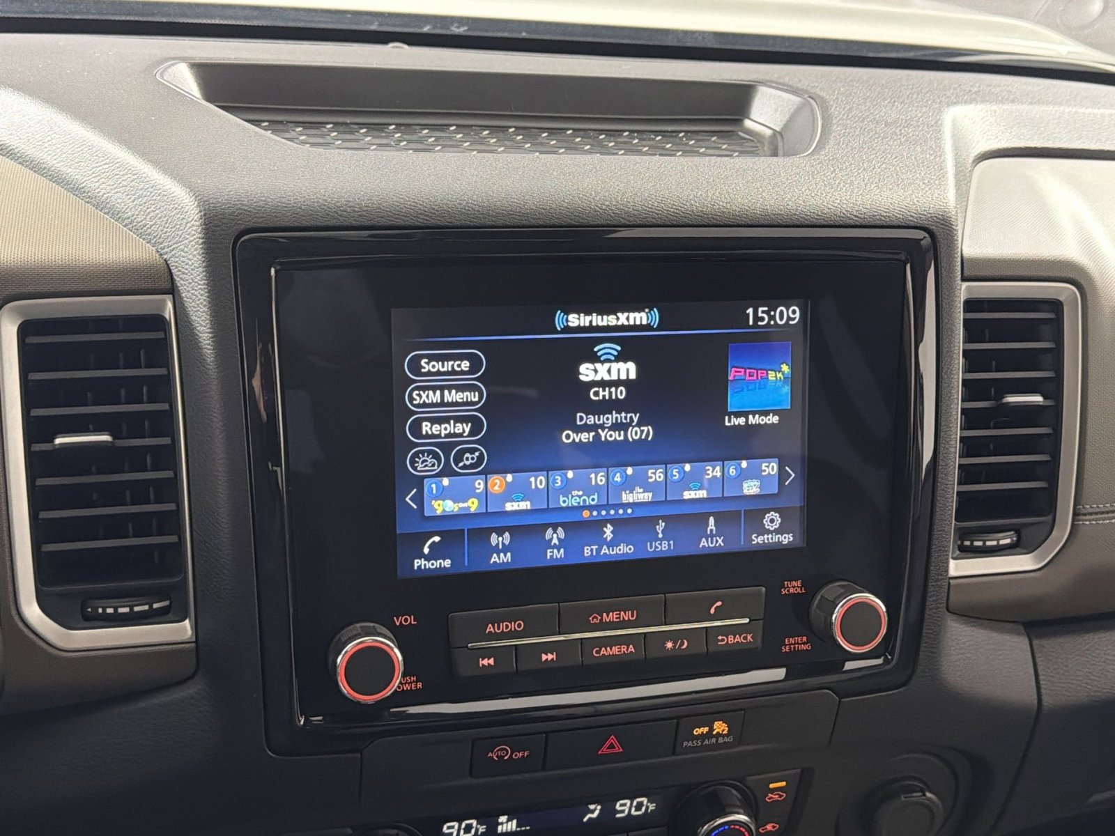 Used 2024 Nissan Frontier SV w/ SV Convenience Package image 18