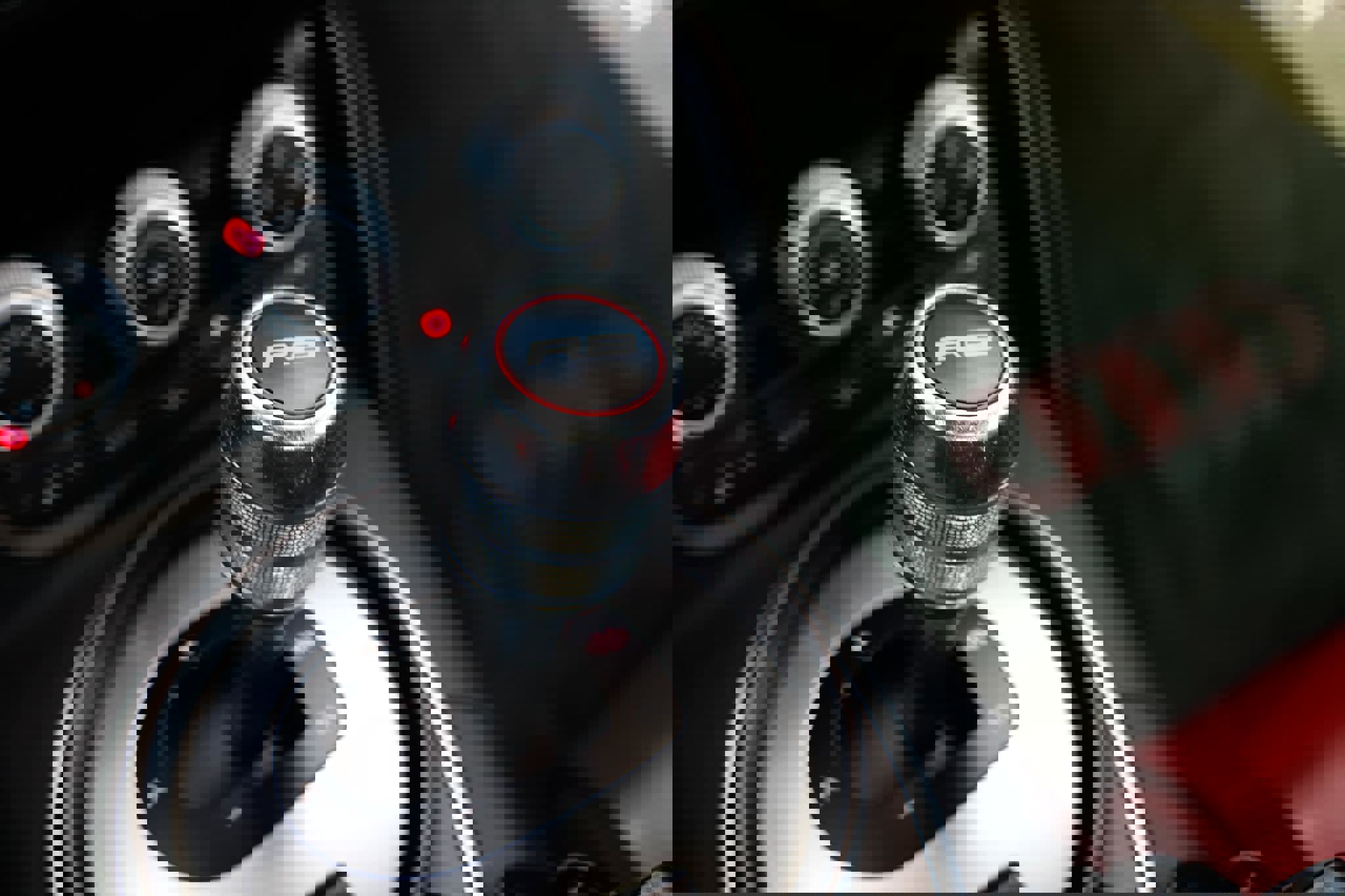 Used 2011 Audi R8 V10 image 40