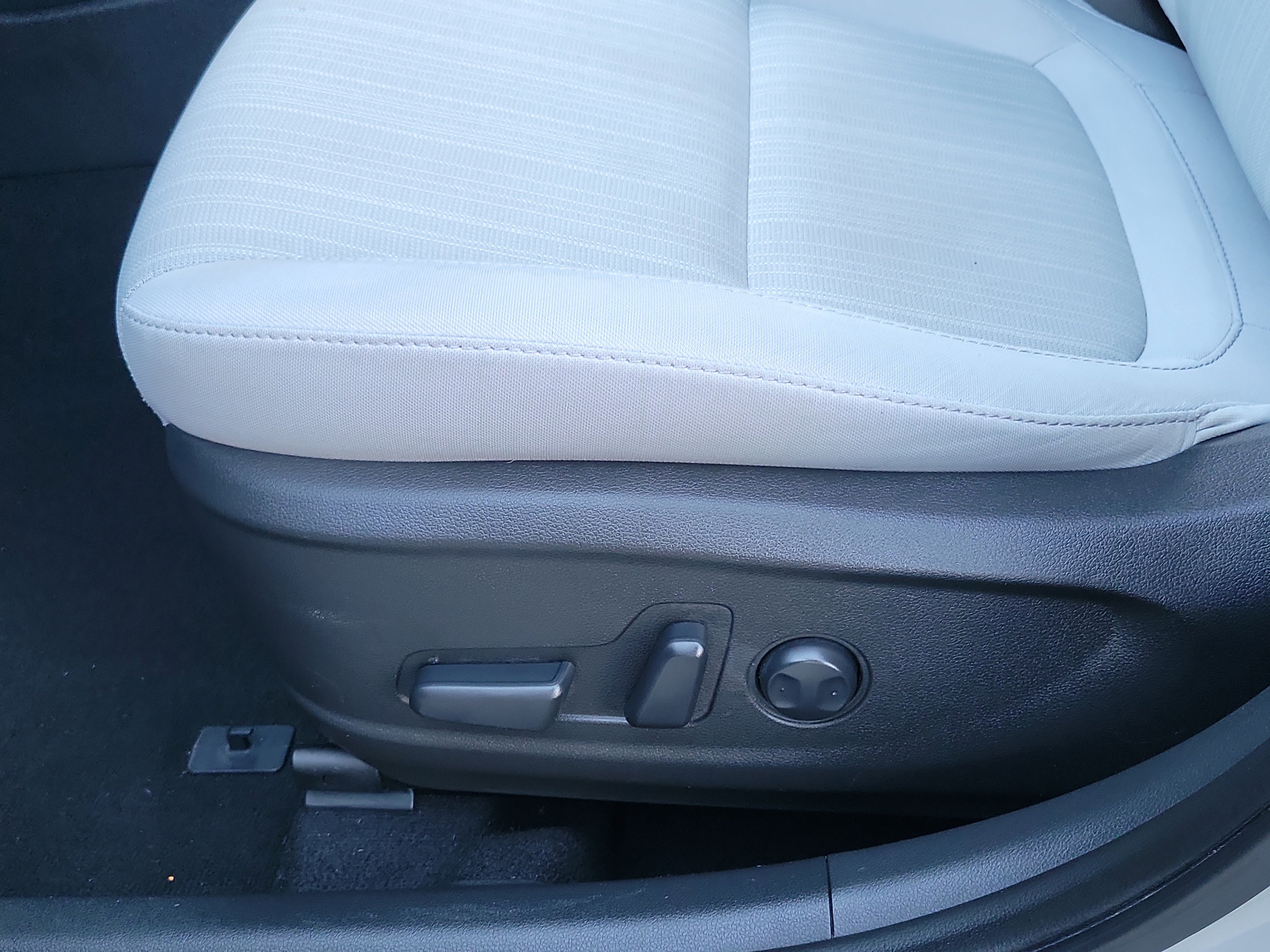 Certified 2023 Hyundai Kona SEL image 17