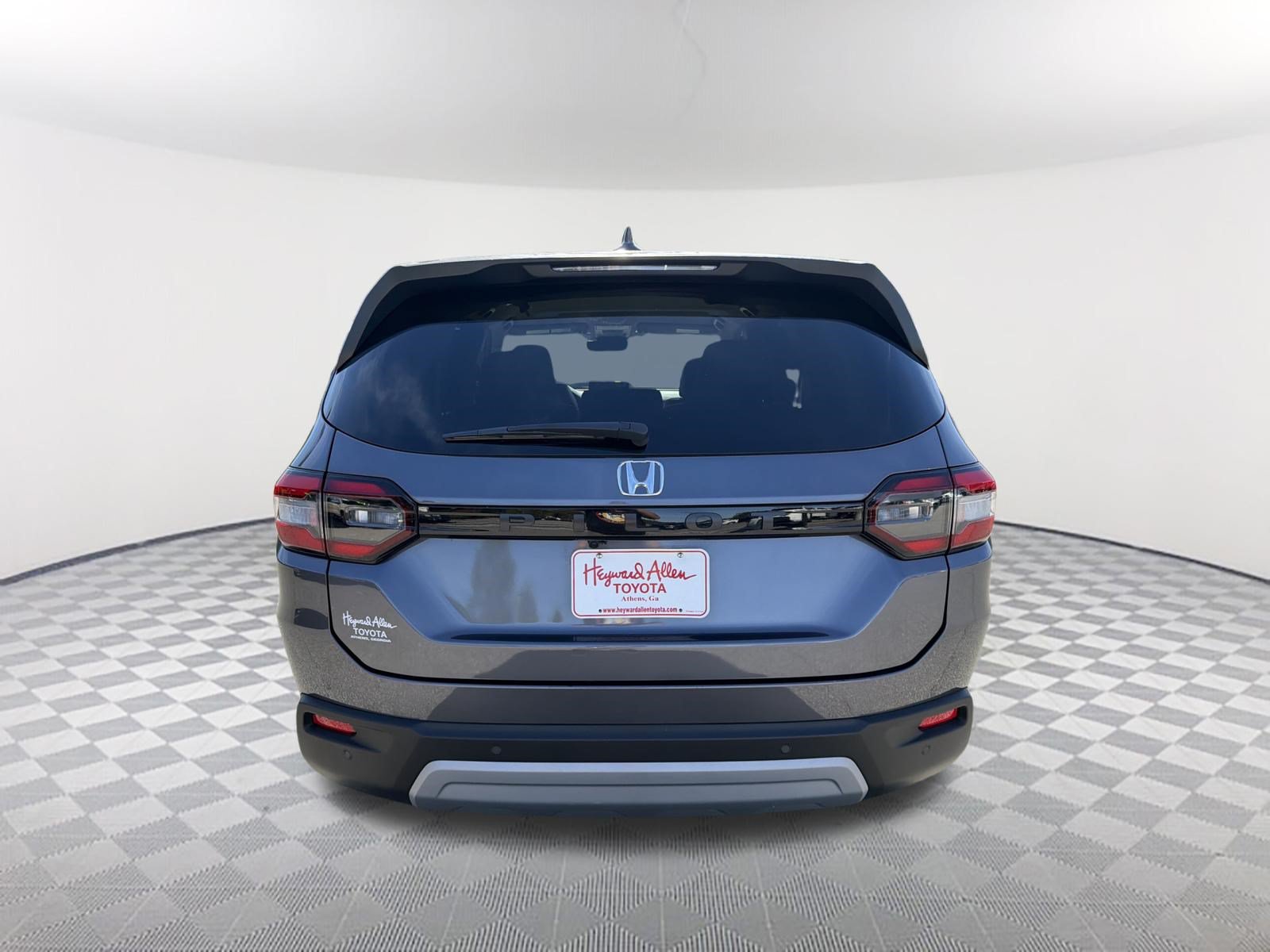 Used 2025 Honda Pilot EX-L image 16