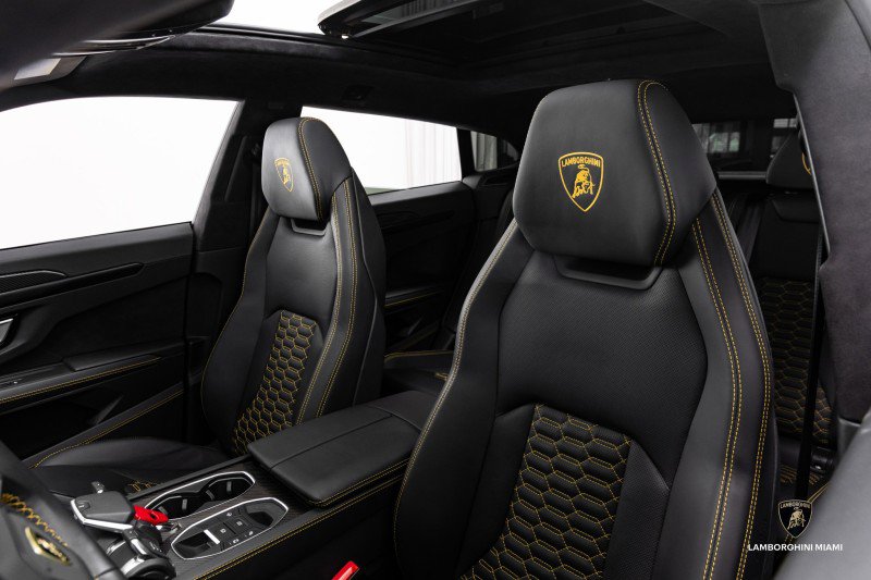 Used 2023 Lamborghini Urus S image 31