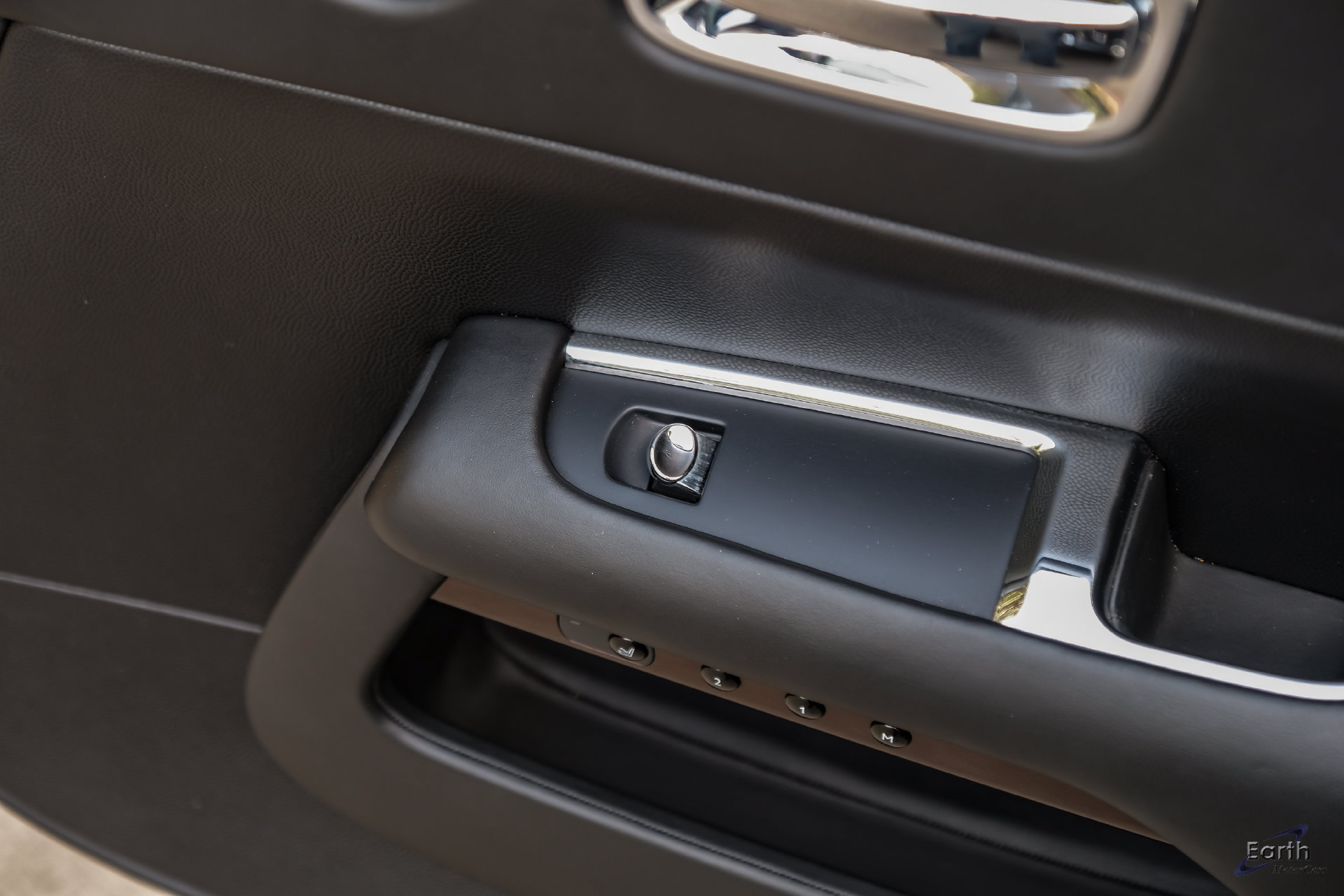 Used 2016 Rolls-Royce Wraith RWD image 88