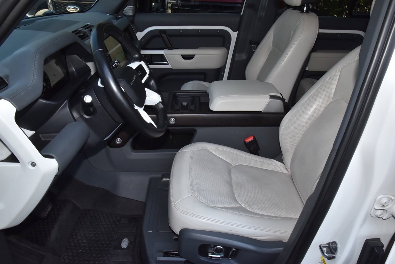Used 2023 Land Rover Defender 130 First Edition AWD/4WD image 13
