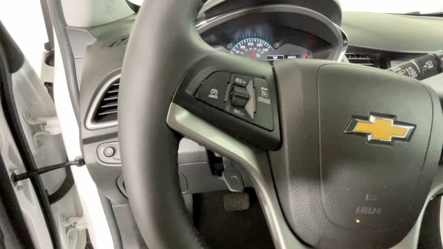 Used 2022 Chevrolet Trax LT w/ Driver Confidence Package AWD/4WD image 27