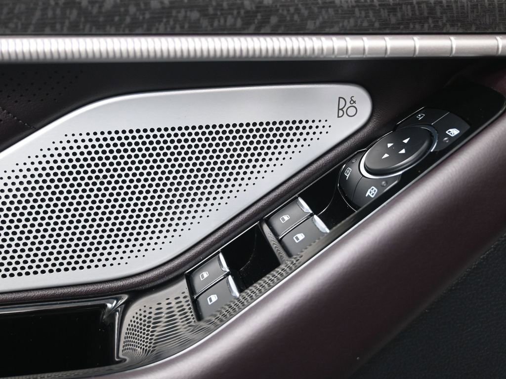 Used 2025 Ford Explorer Platinum w/ LUX Leather Package image 12