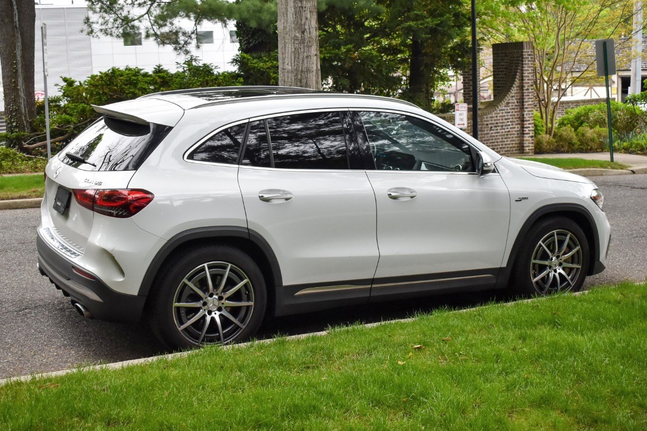 Used 2021 Mercedes-Benz GLA 35 AMG 4MATIC w/ Premium Package image 7