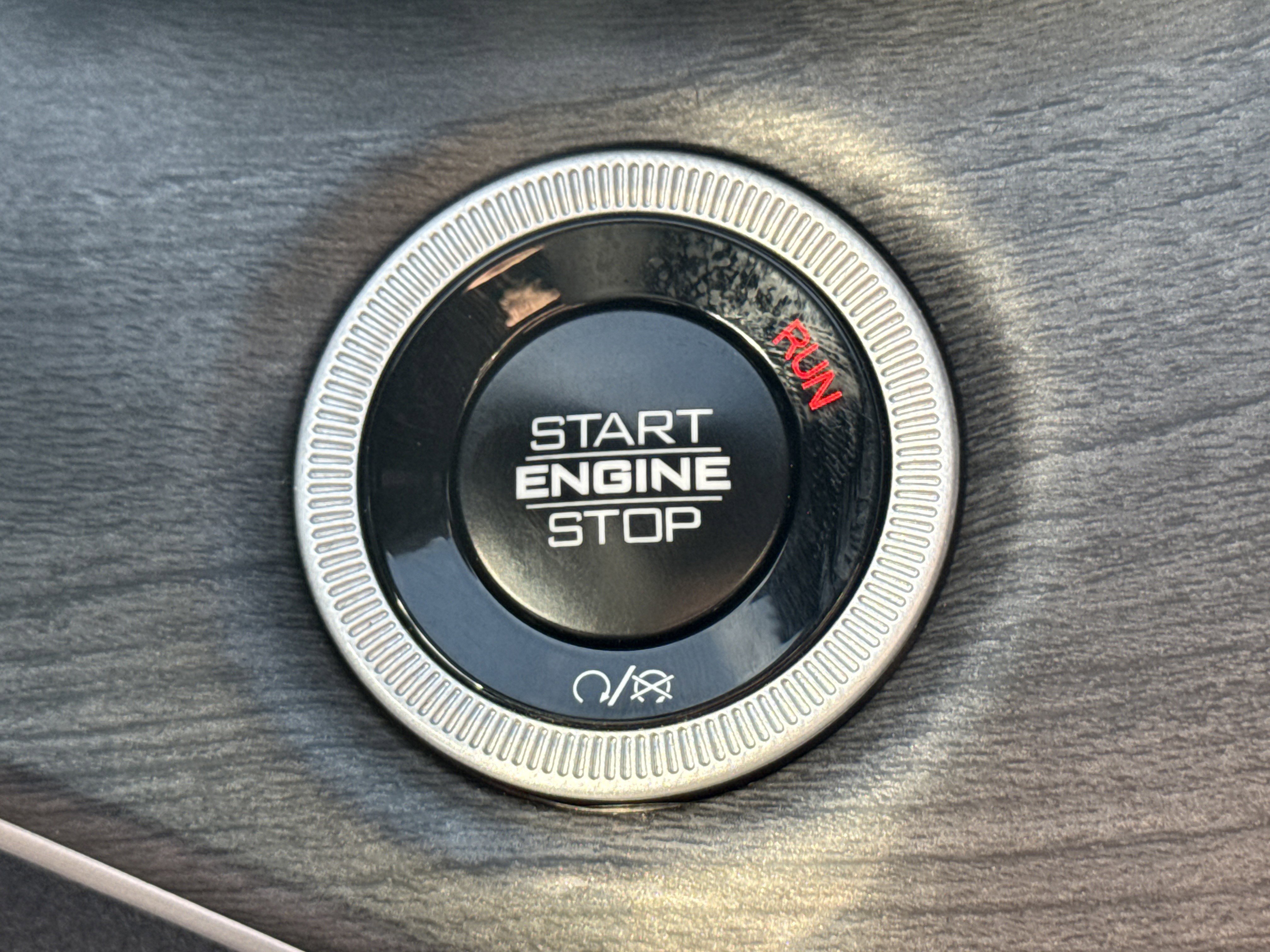 Used 2024 Jeep Grand Cherokee L Limited image 22