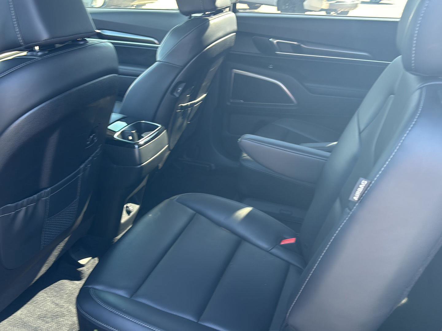Used 2025 Kia Telluride S image 6