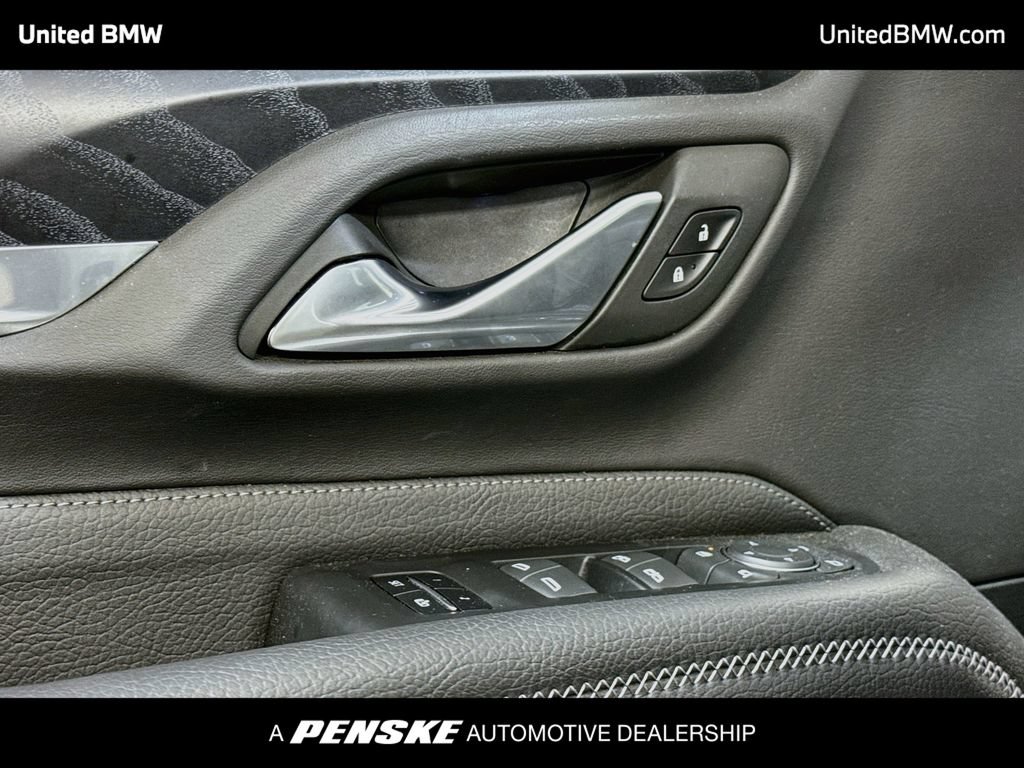 Used 2021 GMC Yukon Denali AWD/4WD image 3