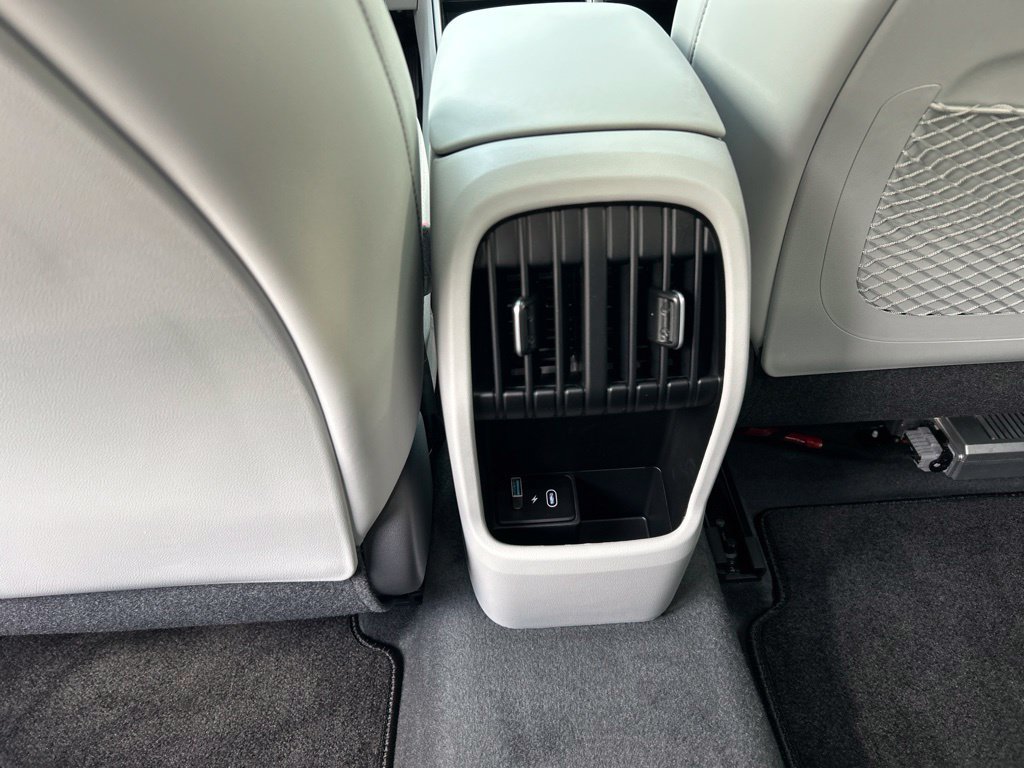 Used 2026 Hyundai Kona Limited FWD image 29