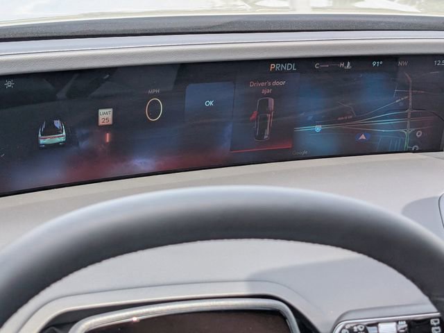 New 2026 Lincoln Nautilus Reserve AWD/4WD image 16