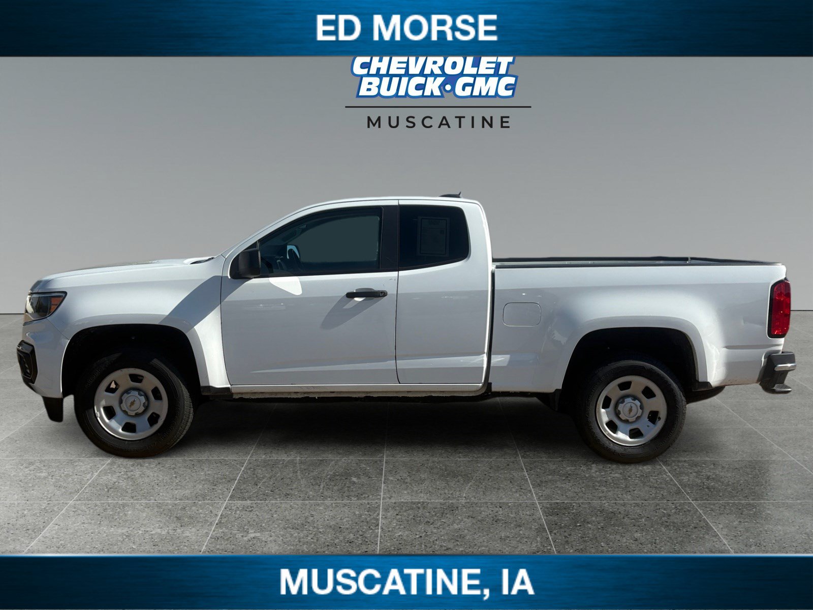 Used 2022 Chevrolet Colorado W/T RWD image 2