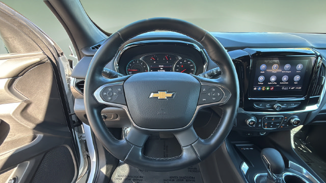Used 2023 Chevrolet Traverse LT FWD image 12