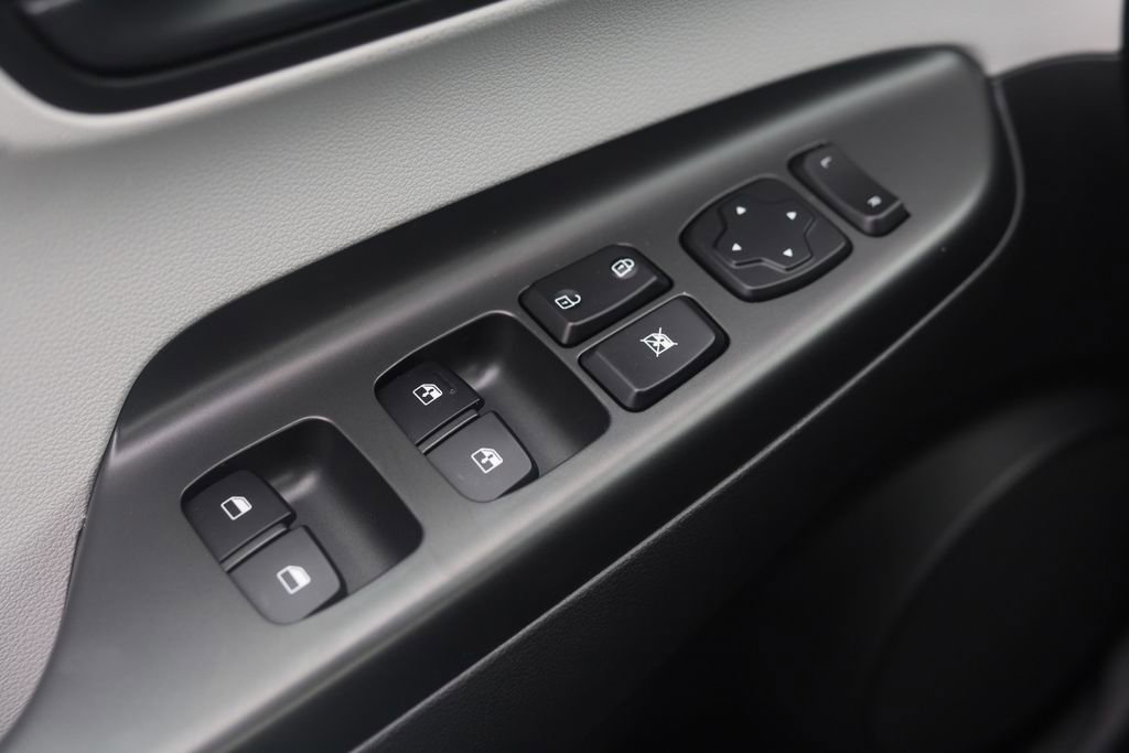 Used 2023 Hyundai Kona SEL image 35