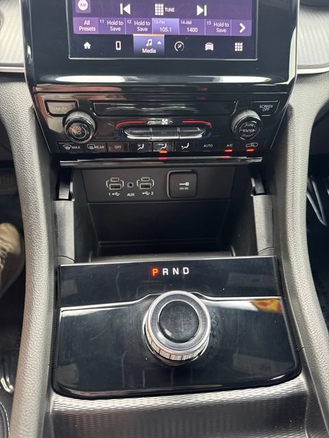Used 2025 Jeep Grand Cherokee Laredo RWD image 19