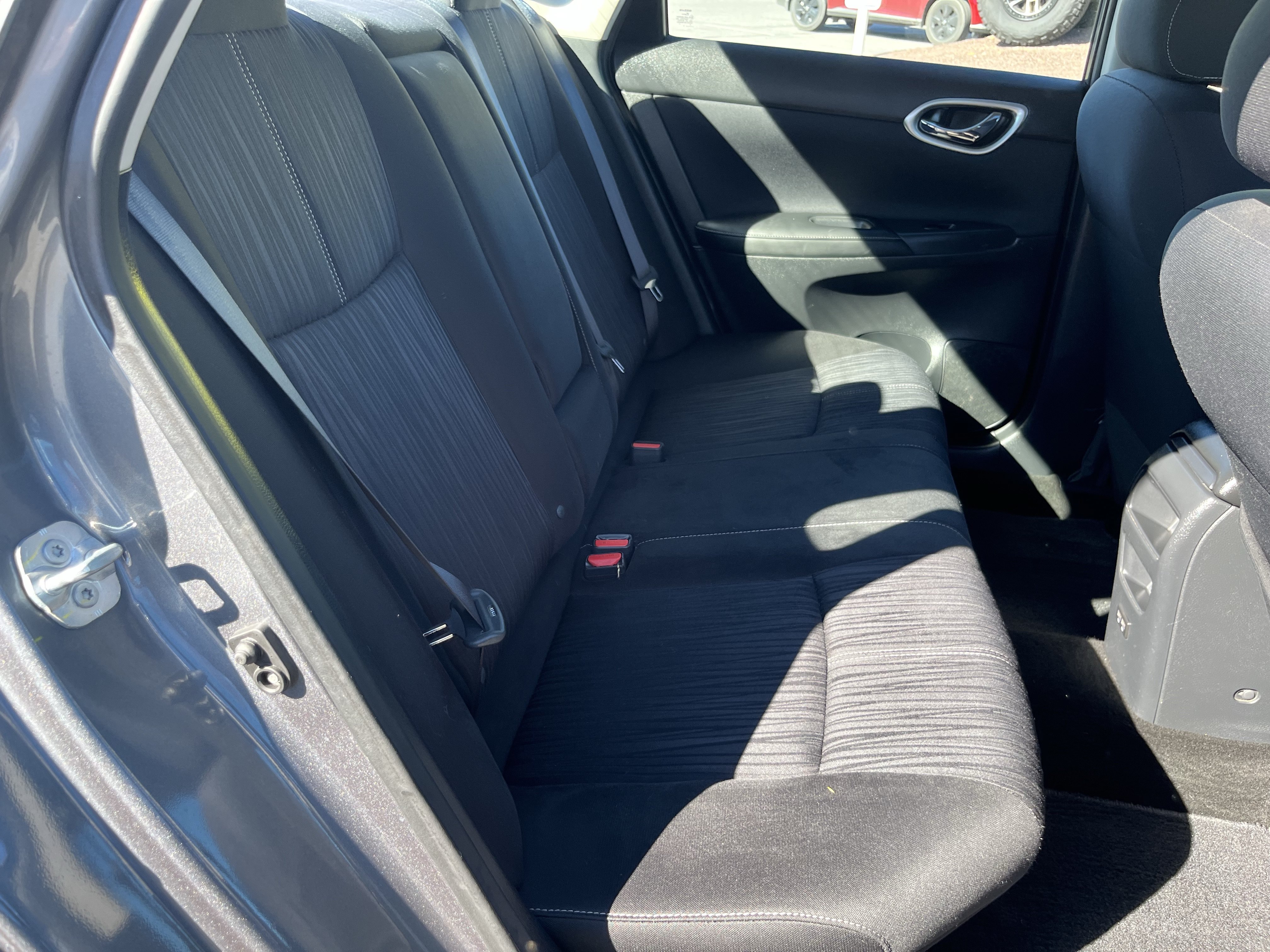 Used 2017 Nissan Sentra SV w/ Style Package FWD image 4