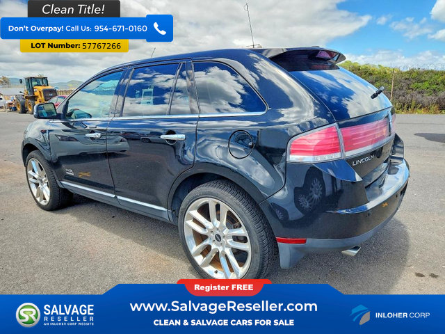 Used 2010 Lincoln MKX AWD image 3