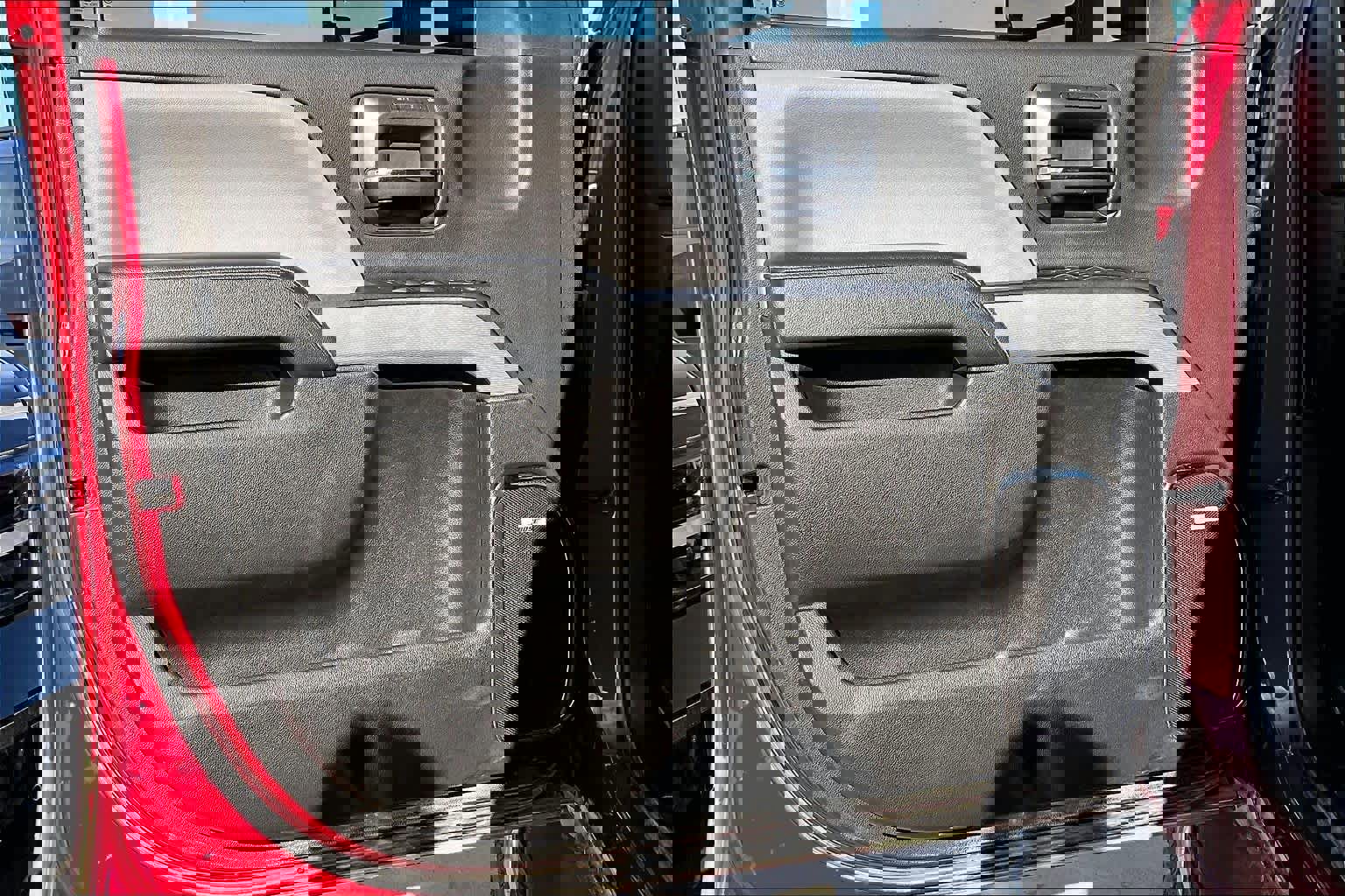 Used 2018 Chevrolet Silverado 2500 LTZ w/ Duramax Plus Package image 19