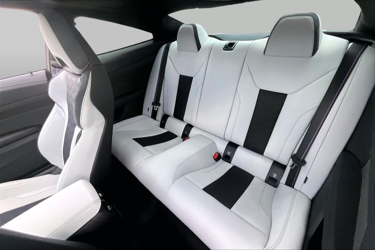 Used 2026 BMW M4 Competition w/ Executive Package RWD image 17