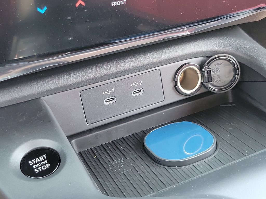 New 2027 Nissan Sentra SR w/ Floor Mat Package FWD image 9