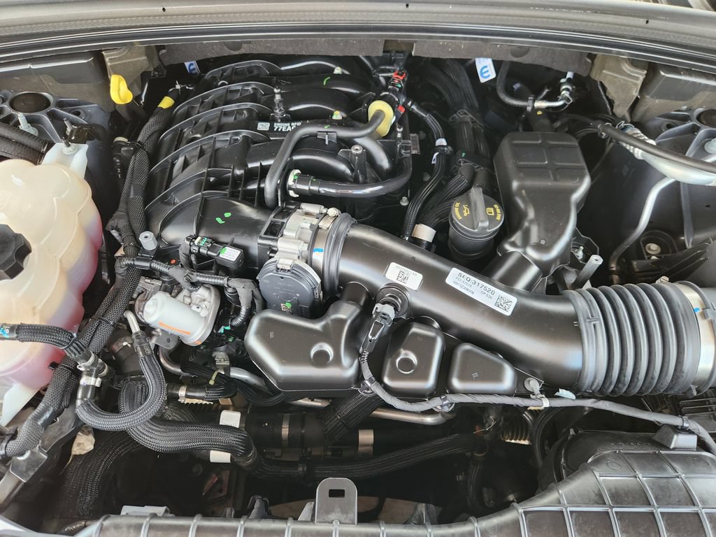 Used 2023 Jeep Grand Cherokee Altitude RWD image 30