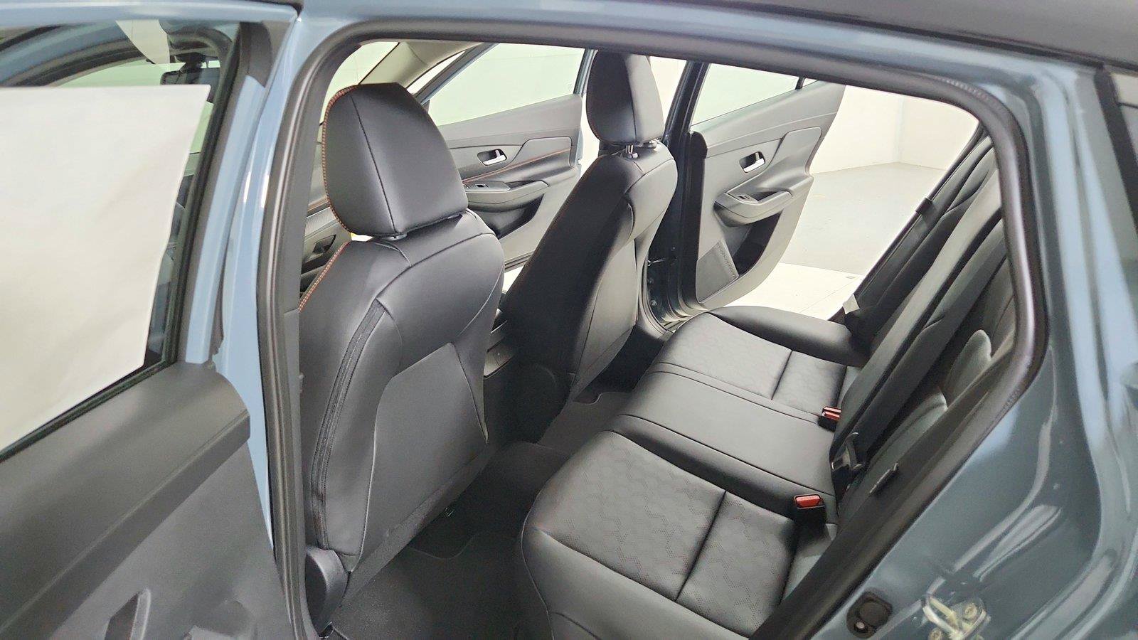 New 2027 Nissan Sentra SR w/ SR Premium Package FWD image 26